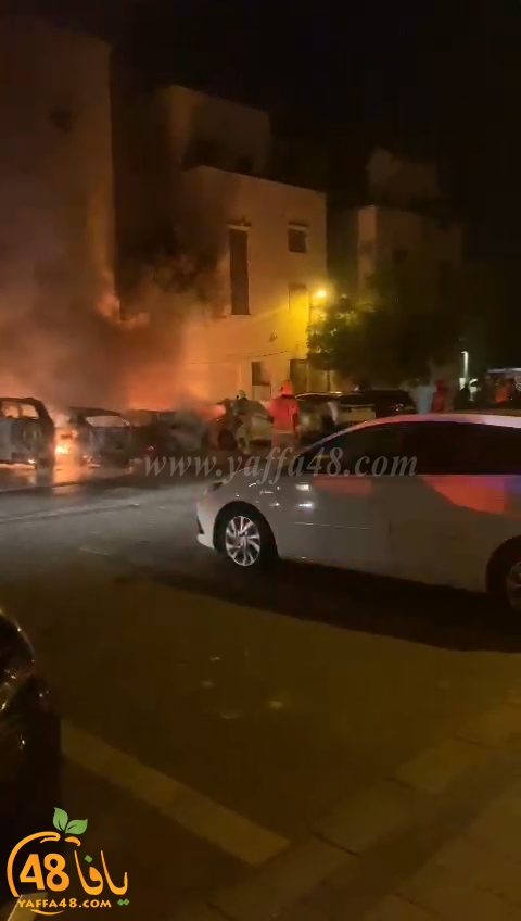 فجر اليوم: احراق 5 سيارات في حي العجمي بيافا 